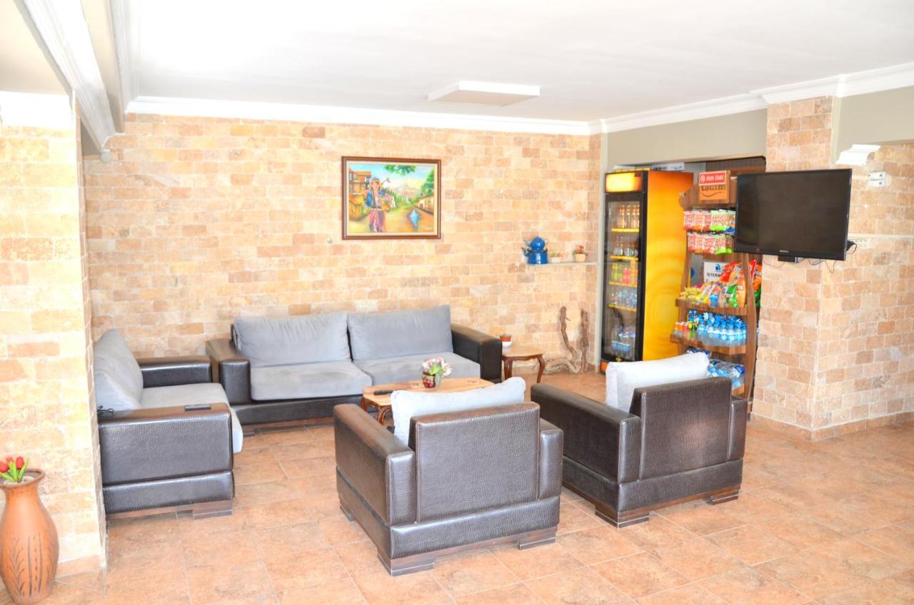 Elite Hotel City Center Saray Bed And Breakfast Exterior photo